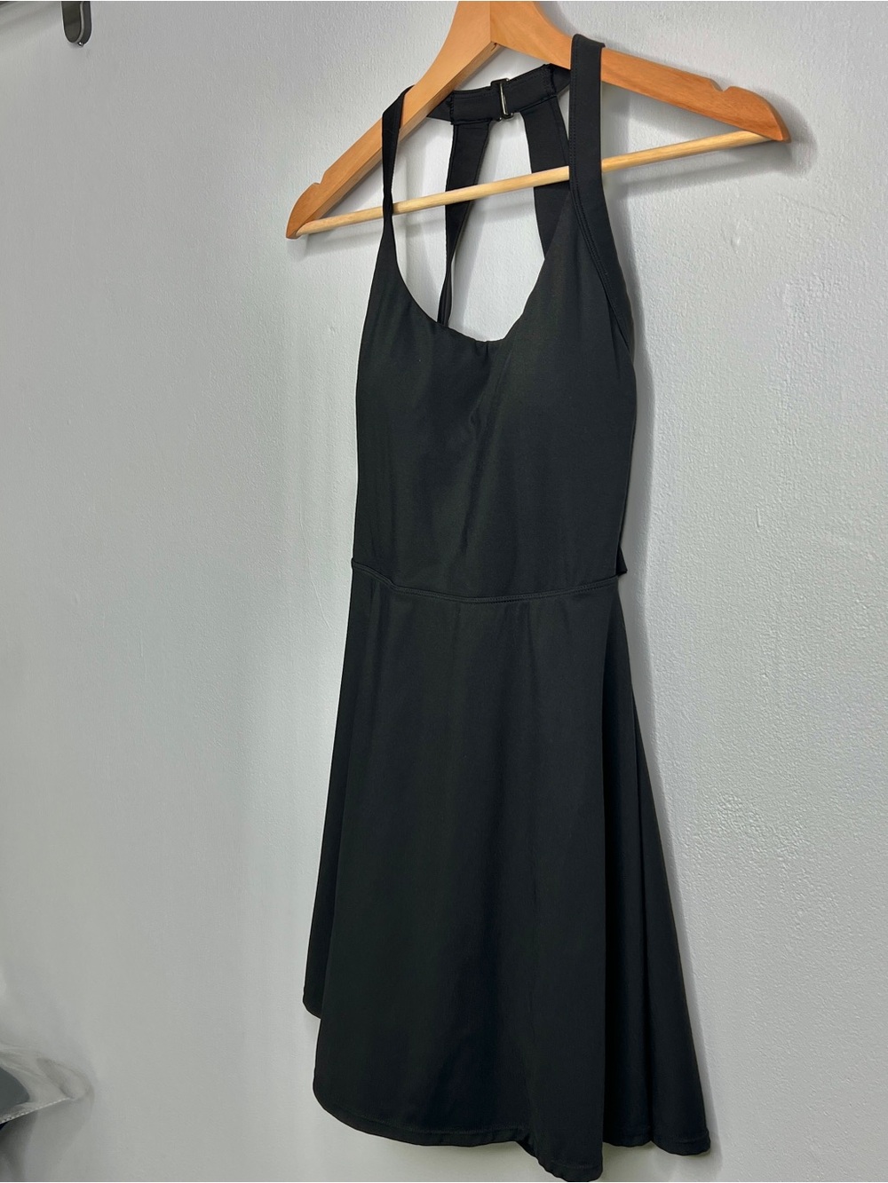 Halara Backless Twisted Active Dress Women’s size XS - Picture 5 of 8